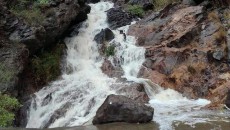 Cascada en la presa de Soria